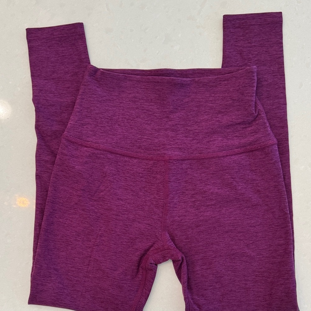 Beyond Yoga caught in the midi Hw Plum Leggings